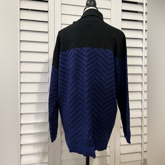 Liz Claiborne Cowl Neck Long Sleeve Chevron Pullover Sweater. Size XL - Picture 2 of 3